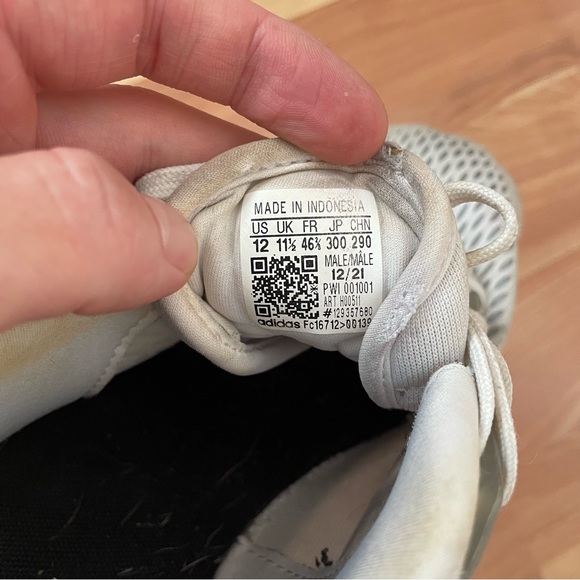 Adidas Over $600 value Bundle of 4 Pairs Of Athletic Sneakers NMD R1/EQ21 Size12 - Picture 17 of 17